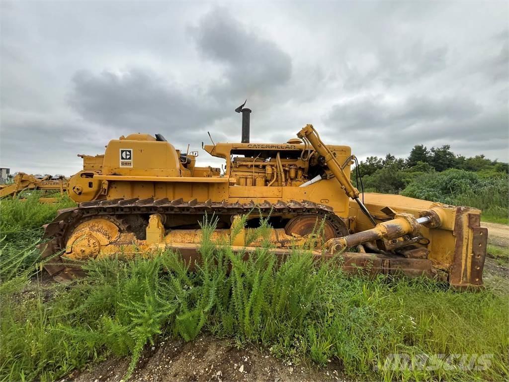 CAT D8H Kāpurķēžu buldozeri