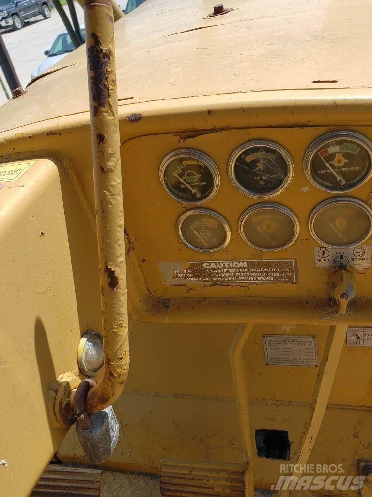 CAT D8K Kāpurķēžu buldozeri