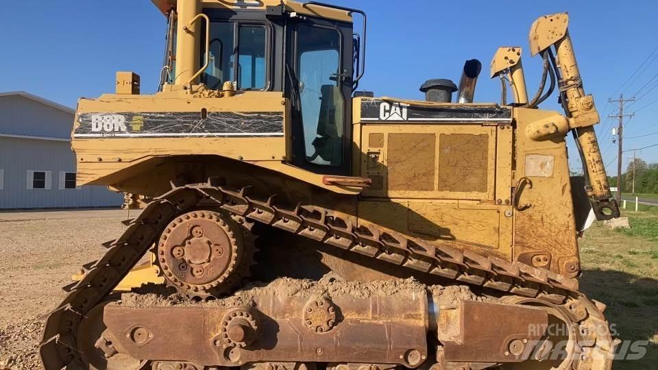 CAT D8R Kāpurķēžu buldozeri