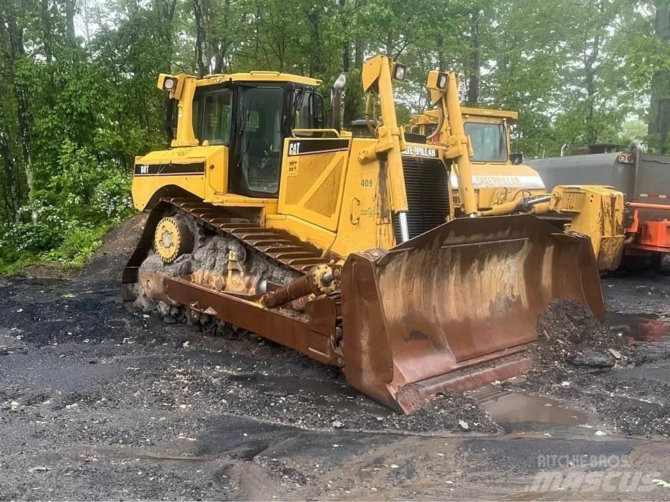 CAT D8T Kāpurķēžu buldozeri