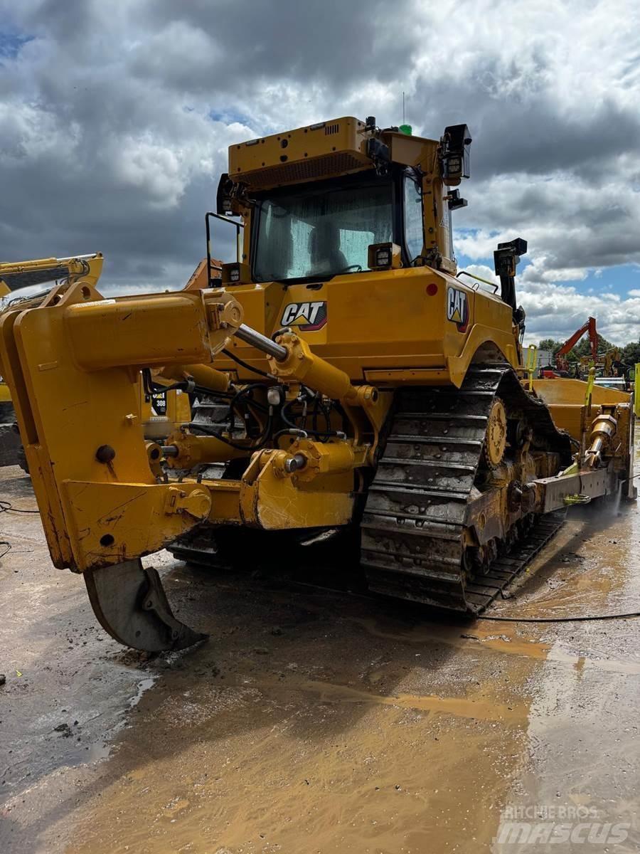 CAT D8T Kāpurķēžu buldozeri