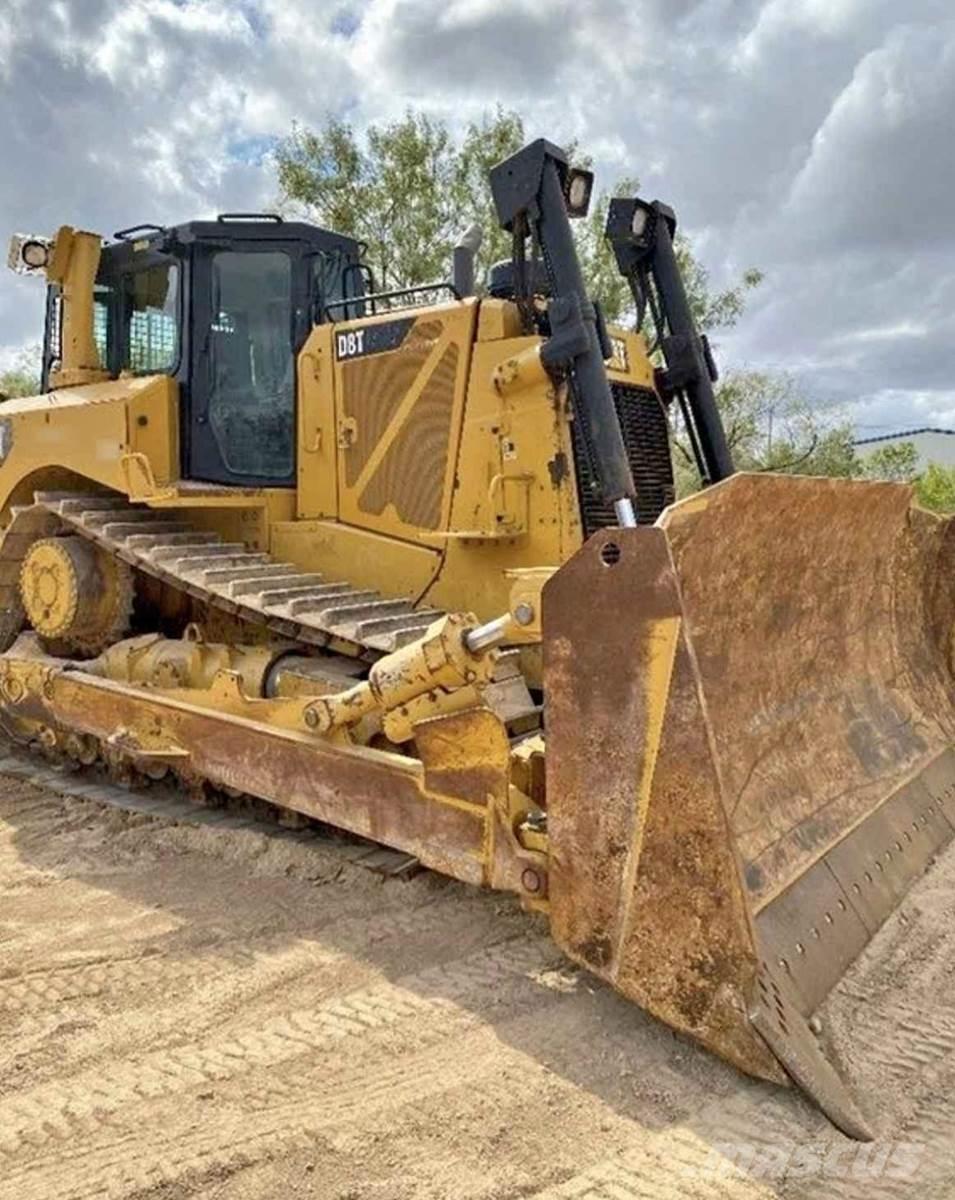 CAT D8T Kāpurķēžu buldozeri