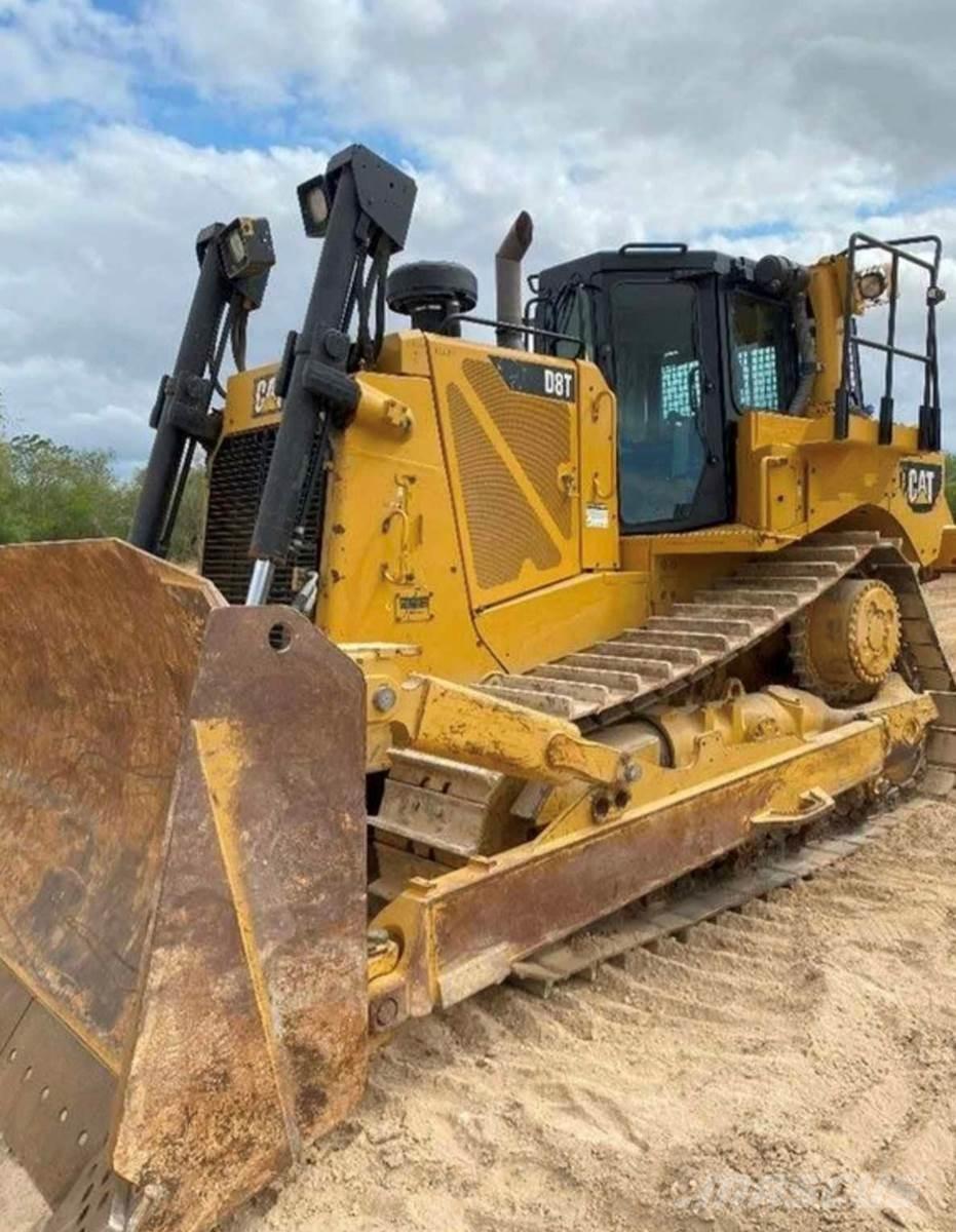 CAT D8T Kāpurķēžu buldozeri