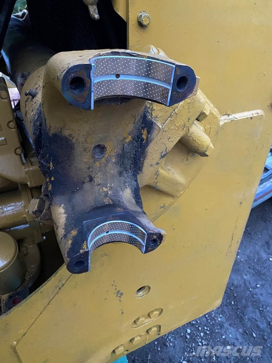 CAT D9G Kāpurķēžu buldozeri