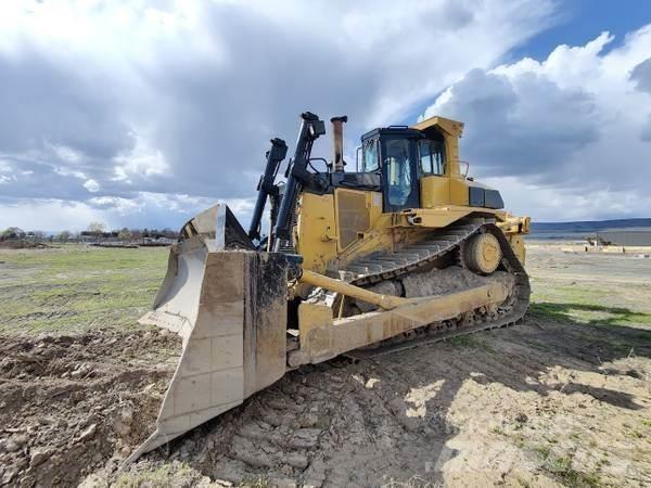 CAT D9N Kāpurķēžu buldozeri