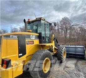 CAT IT38G Iekrāvēji uz riteņiem
