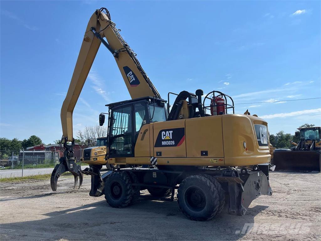 CAT MH3026 Demontāžas ekskavators