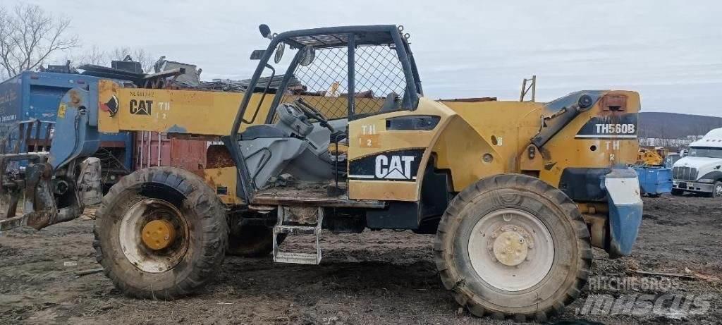 CAT TH560B Teleskopiskie manipulatori