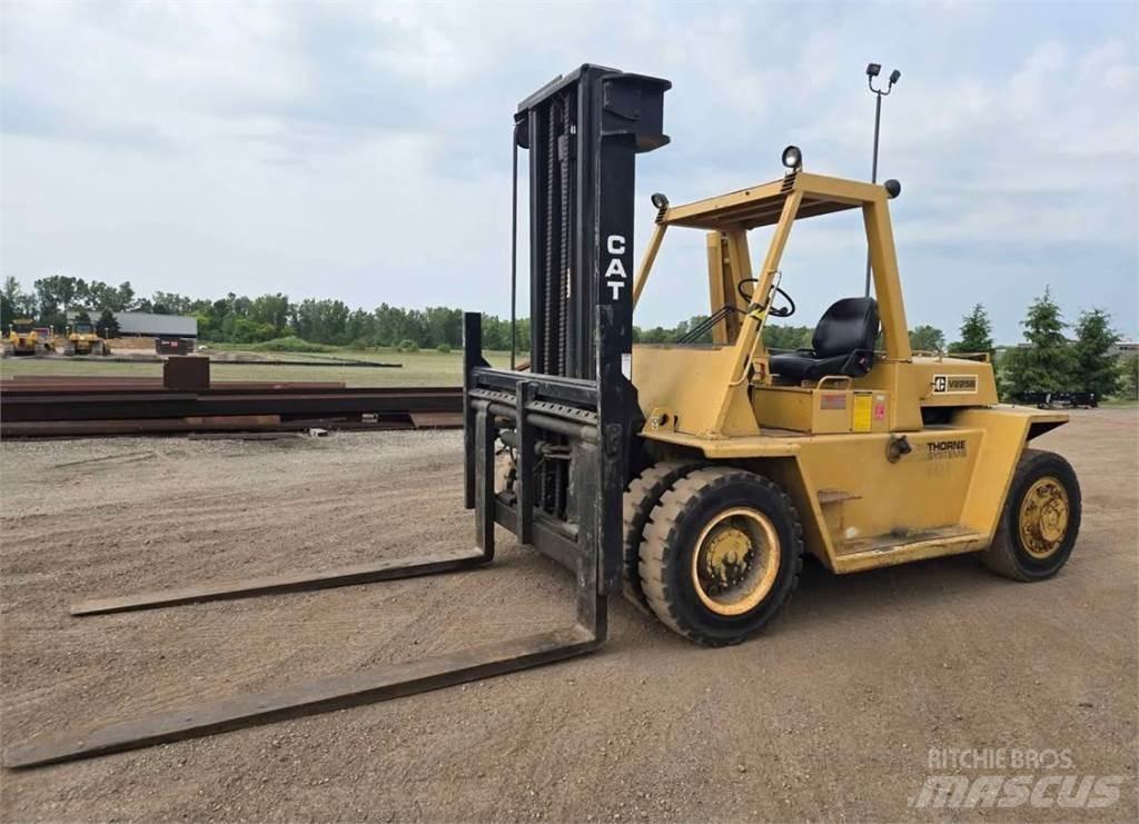 CAT V225B Autokrāvēji - citi
