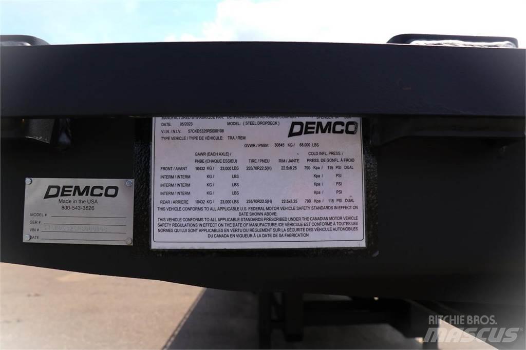 Demco  Tents treileri