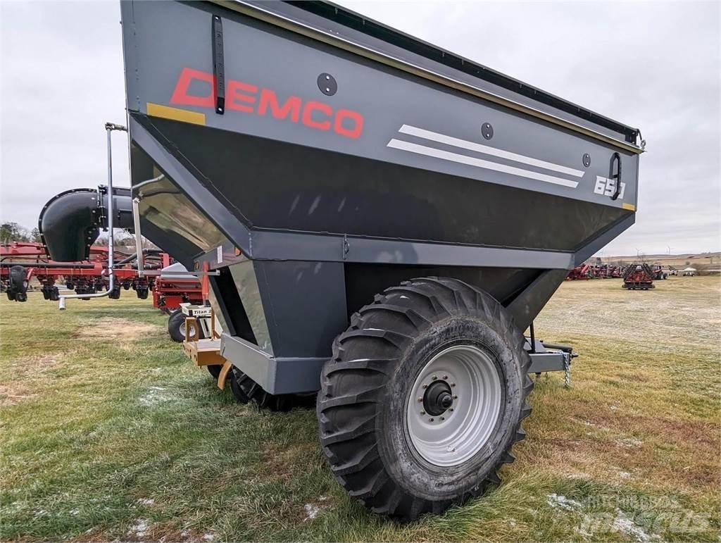 Demco 650 Graudu pārkraušanas piekabes