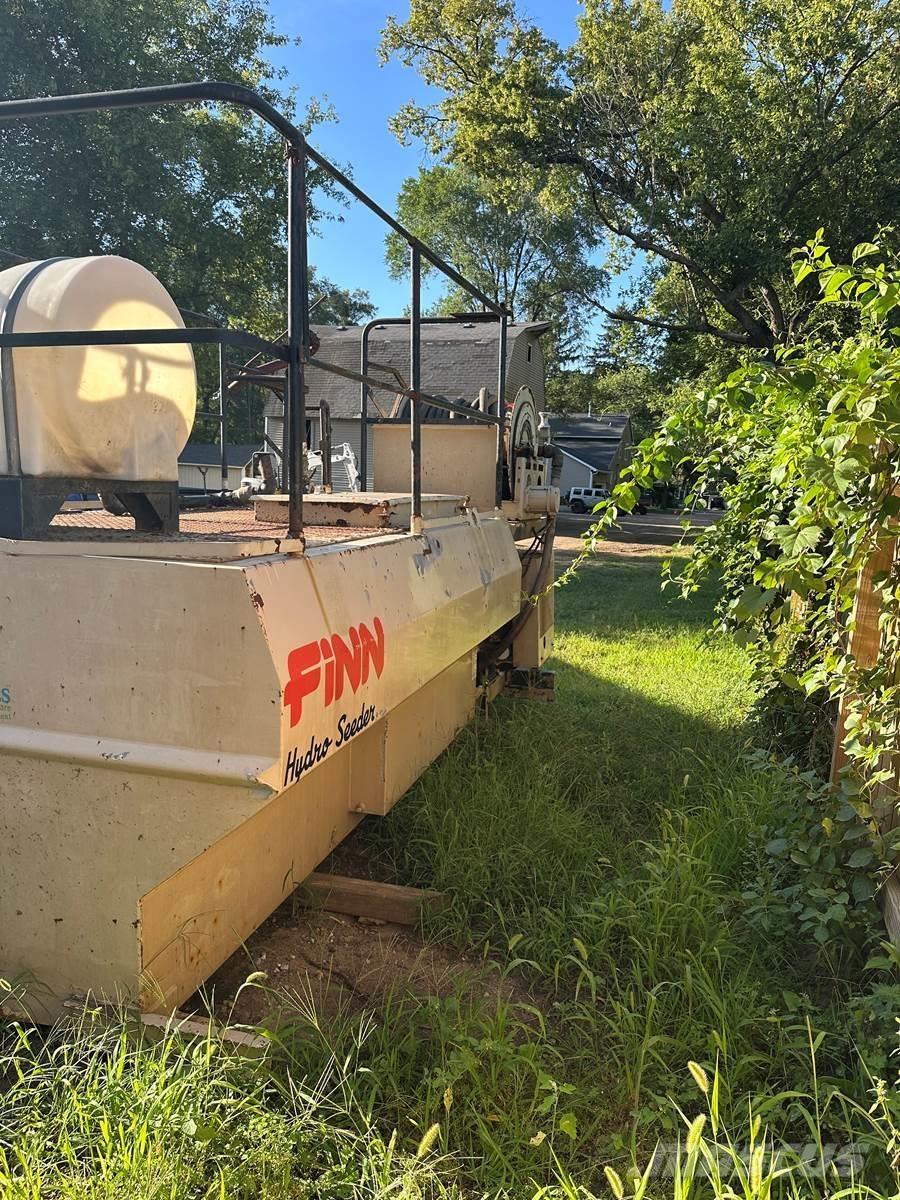 Finn T120 Pašizkrāvēji