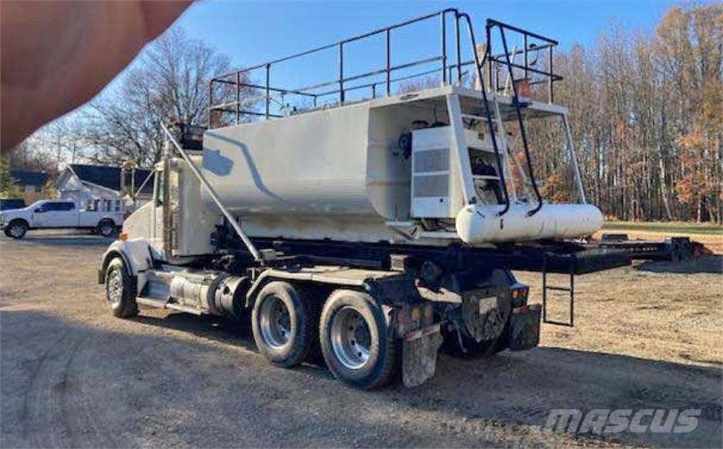 Finn T240 Pašizkrāvēji