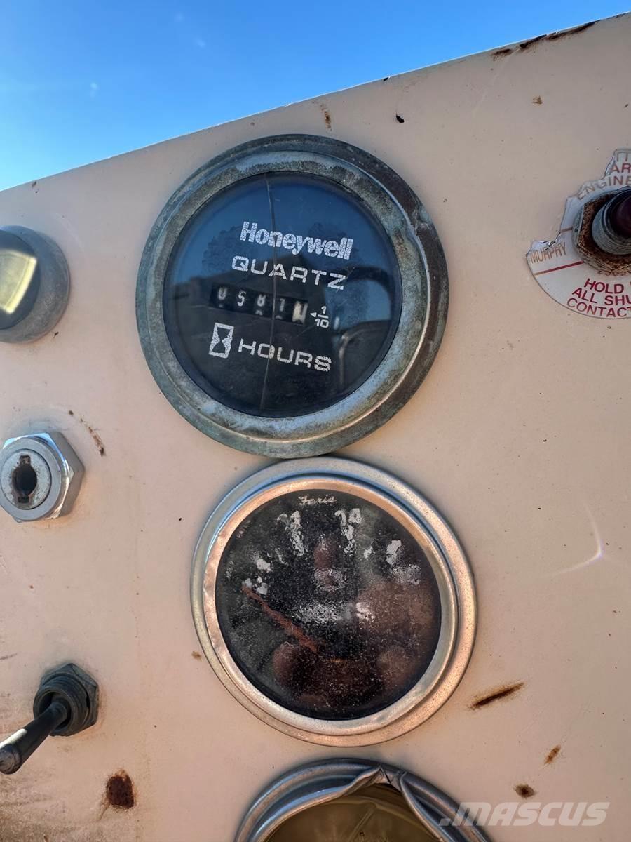 Finn T330 Pašizkrāvēji