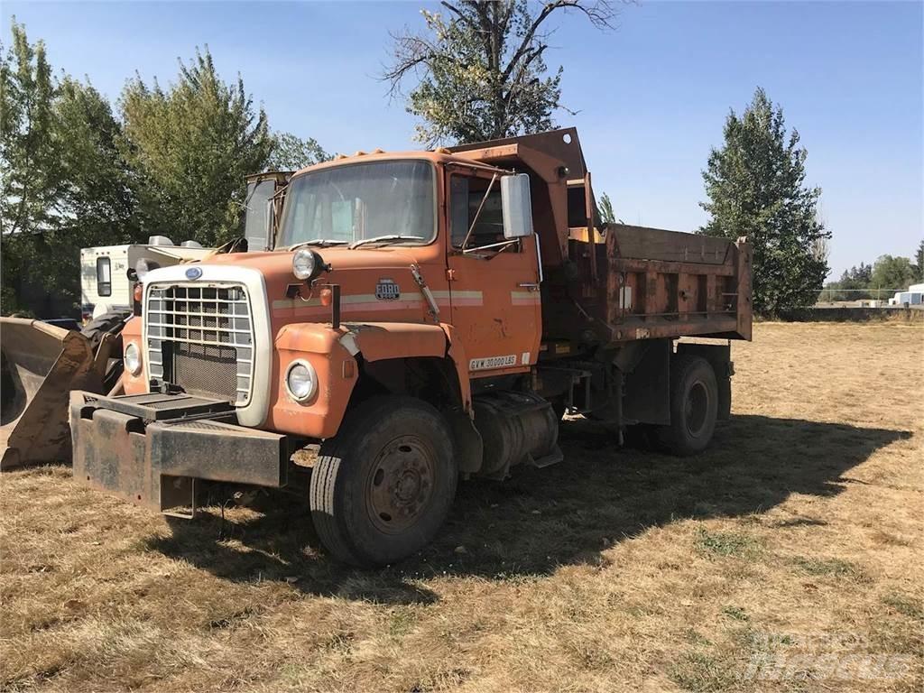 Ford 8000 Pašizgāzējs