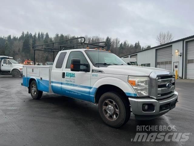 Ford F-350 Pilsētas atkritumvedēji