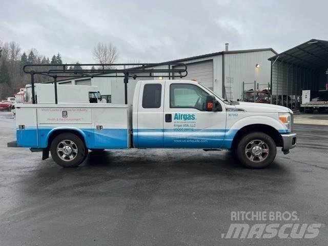 Ford F-350 Pilsētas atkritumvedēji