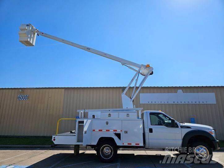 Ford F-450 Pacēlāji uz automašīnas bāzes