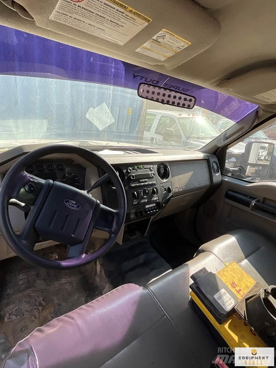 Ford F-550 Pilsētas atkritumvedēji