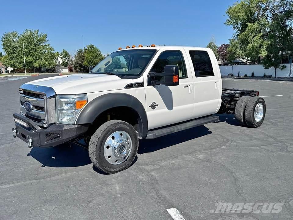 Ford F-550 Šasija ar kabīni