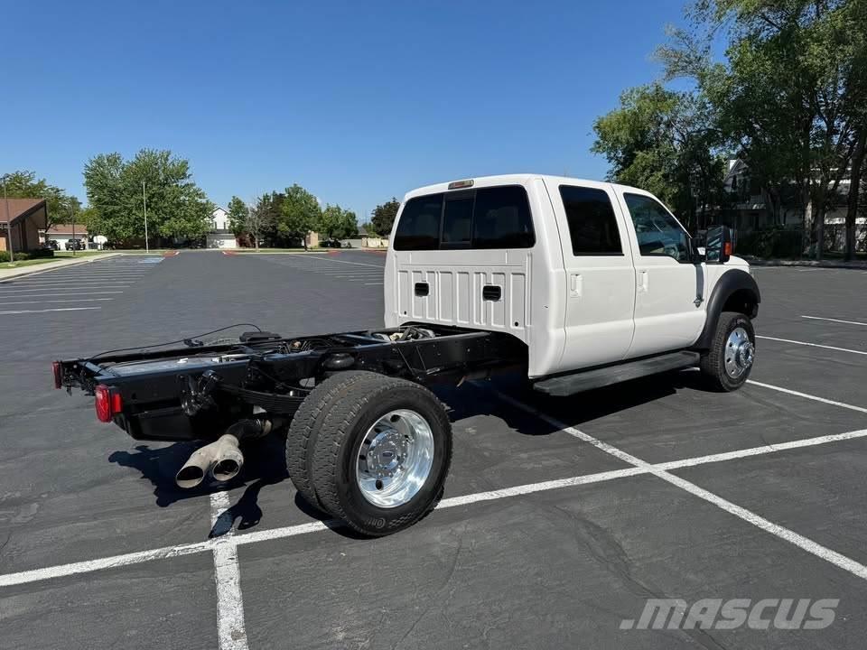 Ford F-550 Šasija ar kabīni