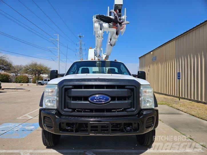 Ford F - 550 Pacēlāji uz automašīnas bāzes