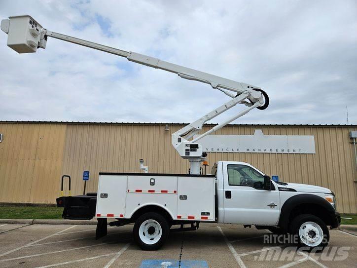 Ford F-550 Pacēlāji uz automašīnas bāzes