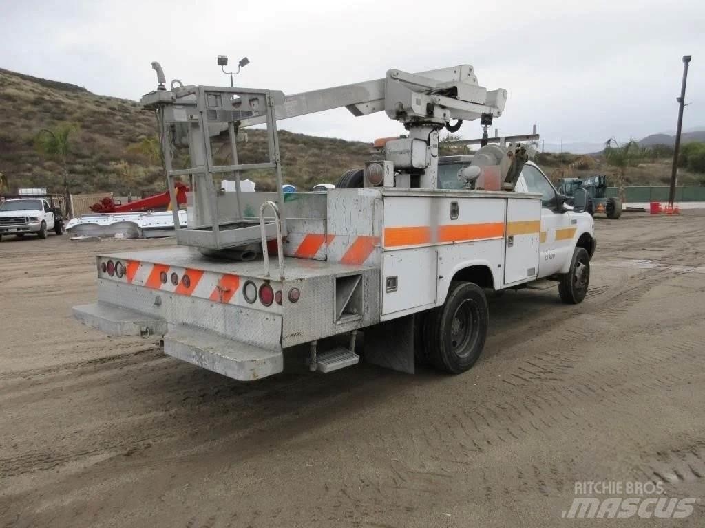Ford F-550 Pacēlāji uz automašīnas bāzes