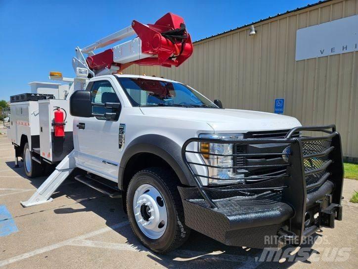 Ford F-550 Pacēlāji uz automašīnas bāzes