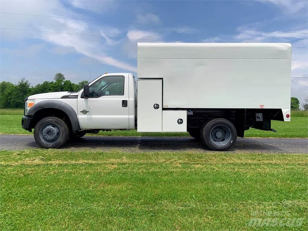 Ford F-550 Koka skaidu vedēji