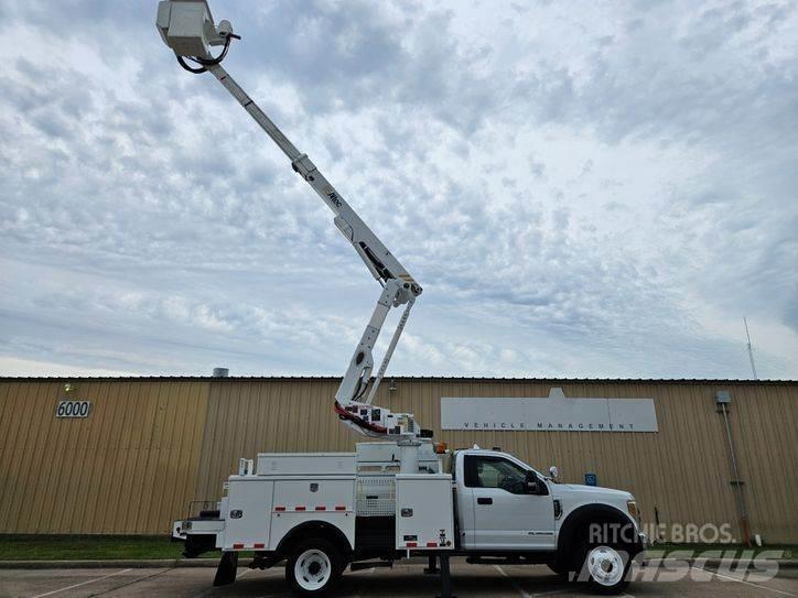 Ford F-550 Pacēlāji uz automašīnas bāzes
