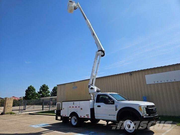 Ford F-550 Pacēlāji uz automašīnas bāzes