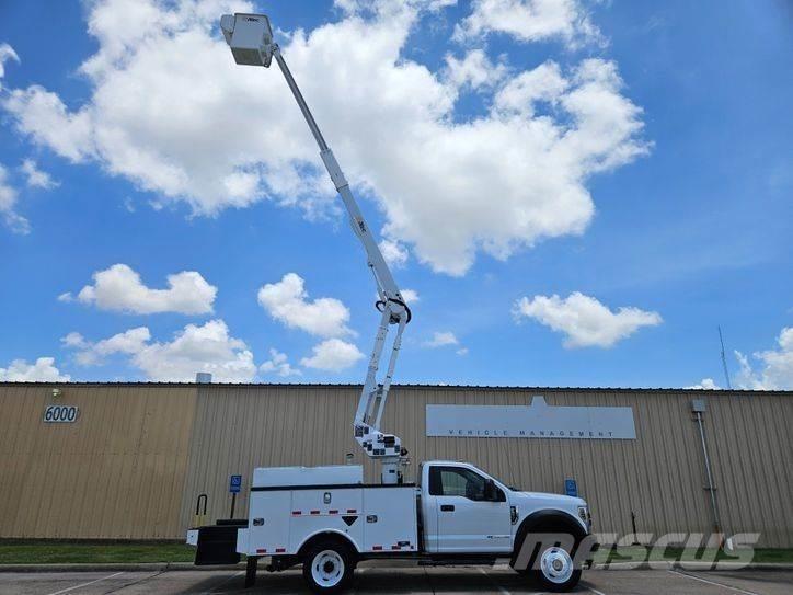 Ford F-550 Pacēlāji uz automašīnas bāzes