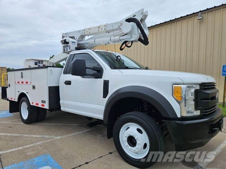 Ford F-550 Pacēlāji uz automašīnas bāzes