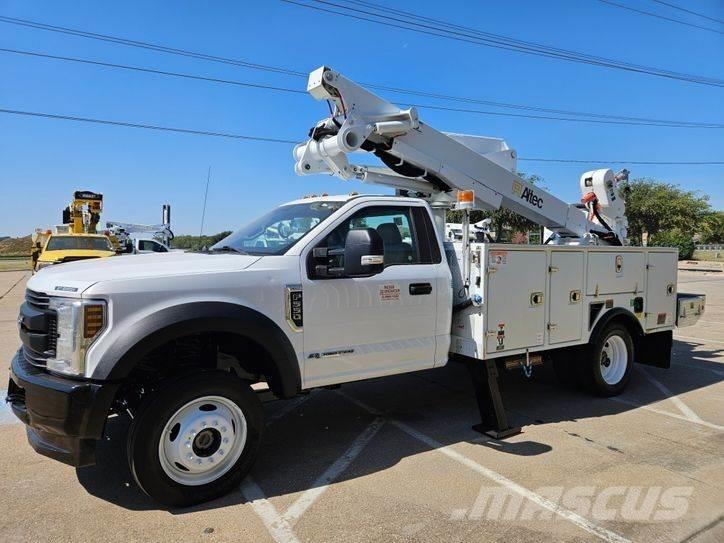 Ford F-550 Pacēlāji uz automašīnas bāzes