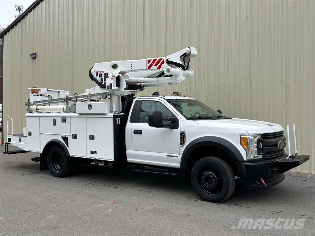 Ford F-550 Pacēlāji uz automašīnas bāzes