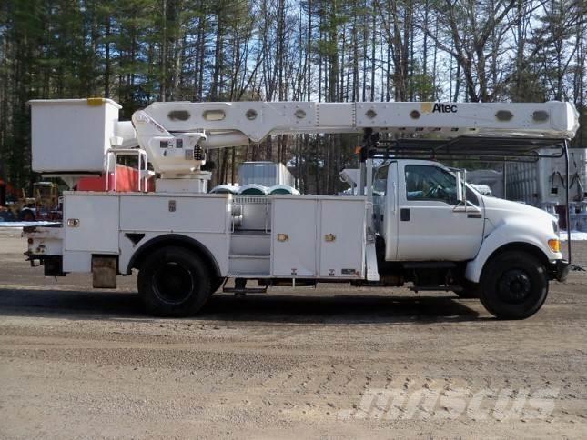 Ford F-750 Pacēlāji uz automašīnas bāzes