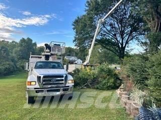Ford F-750 Smagās mašīnas ar celtni