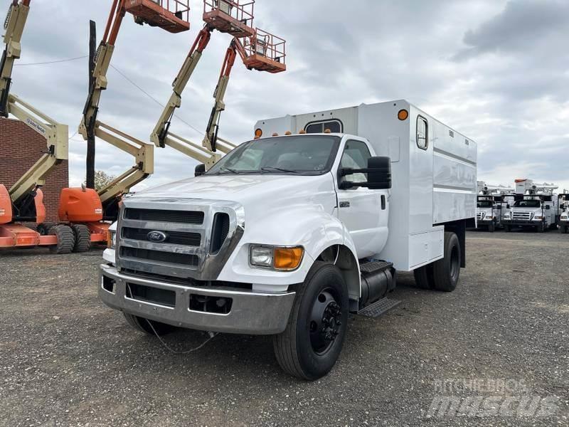 Ford F-750 Koka skaidu vedēji