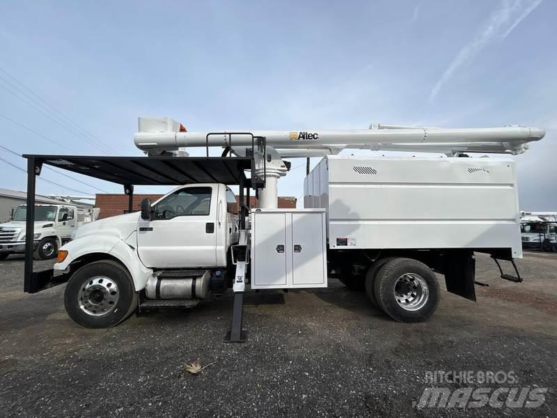 Ford F-750 Pacēlāji uz automašīnas bāzes