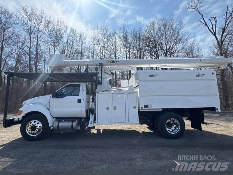 Ford F-750 Pacēlāji uz automašīnas bāzes