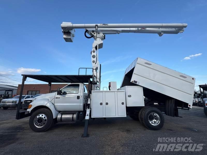 Ford F-750 Pacēlāji uz automašīnas bāzes