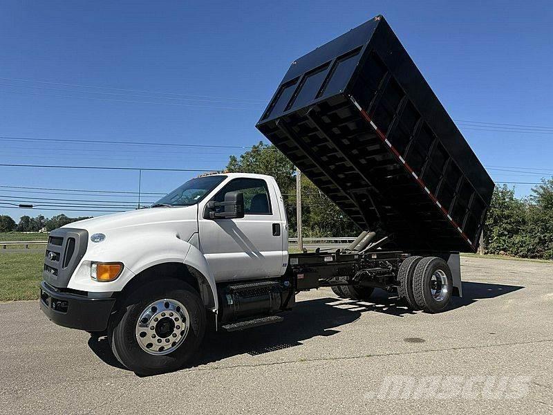 Ford F-750 Koka skaidu vedēji