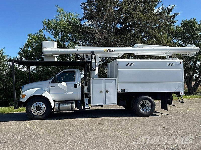 Ford F-750 Pacēlāji uz automašīnas bāzes