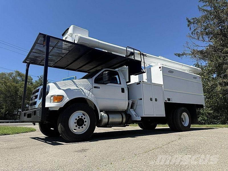Ford F-750 Pacēlāji uz automašīnas bāzes