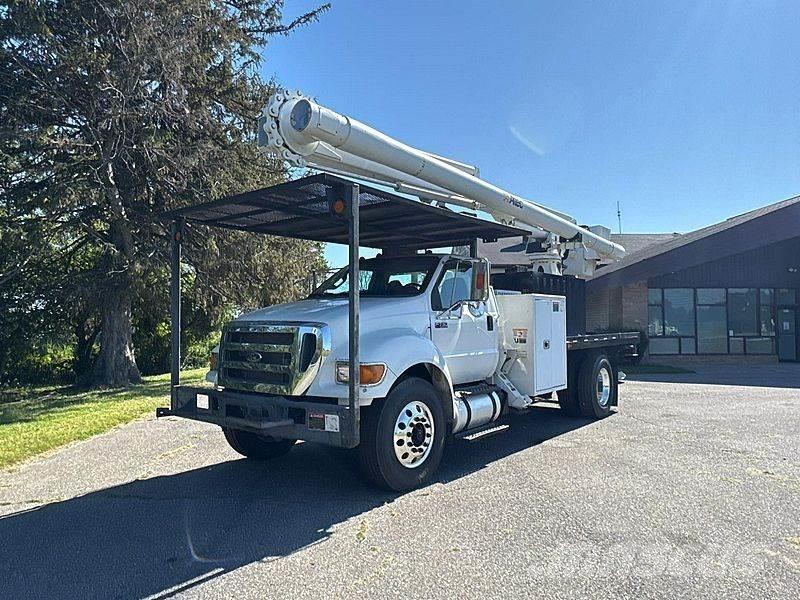 Ford F-750 Pacēlāji uz automašīnas bāzes
