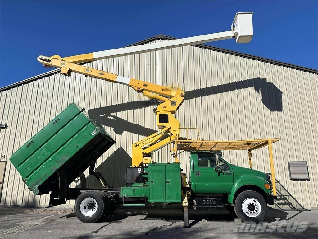 Ford F-750 Pacēlāji uz automašīnas bāzes