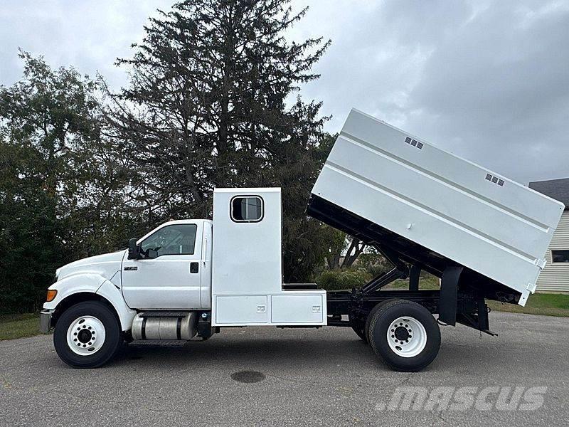Ford F-750 Koka skaidu vedēji
