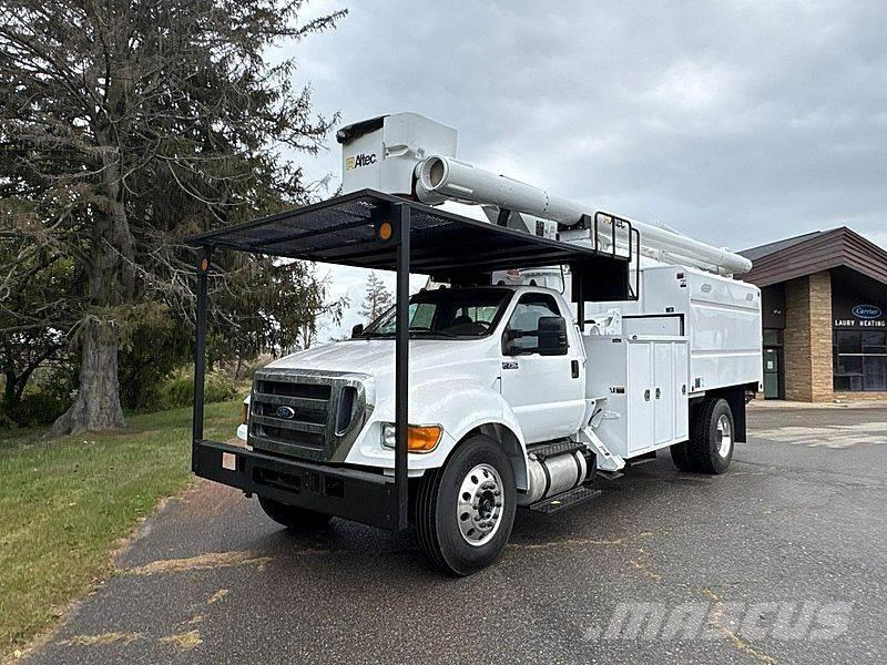 Ford F-750 Pacēlāji uz automašīnas bāzes
