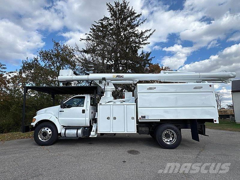 Ford F-750 Pacēlāji uz automašīnas bāzes
